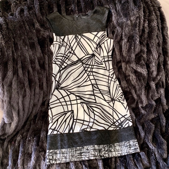 Ann Taylor Dresses & Skirts - Ann Taylor Mixed Media Dress